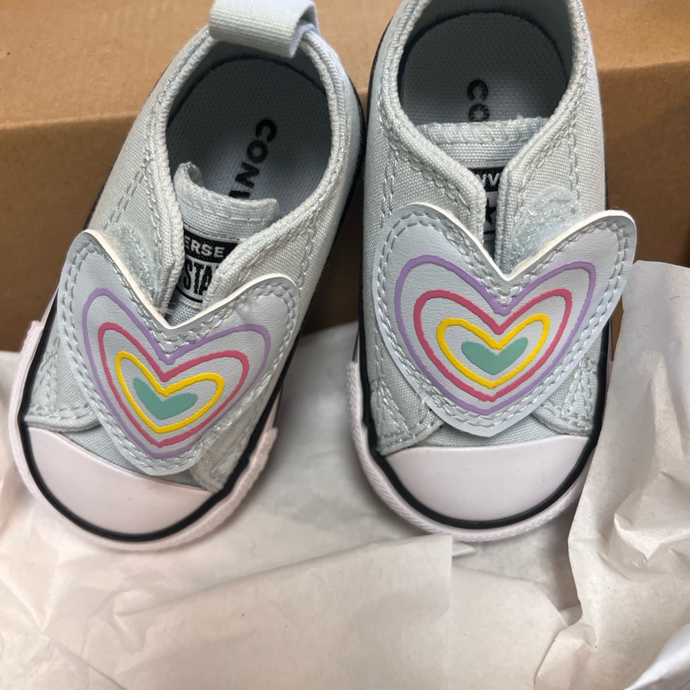Converse infants/Kids Light Gray Slip-On Sneakers with Multicolor Heart Patch